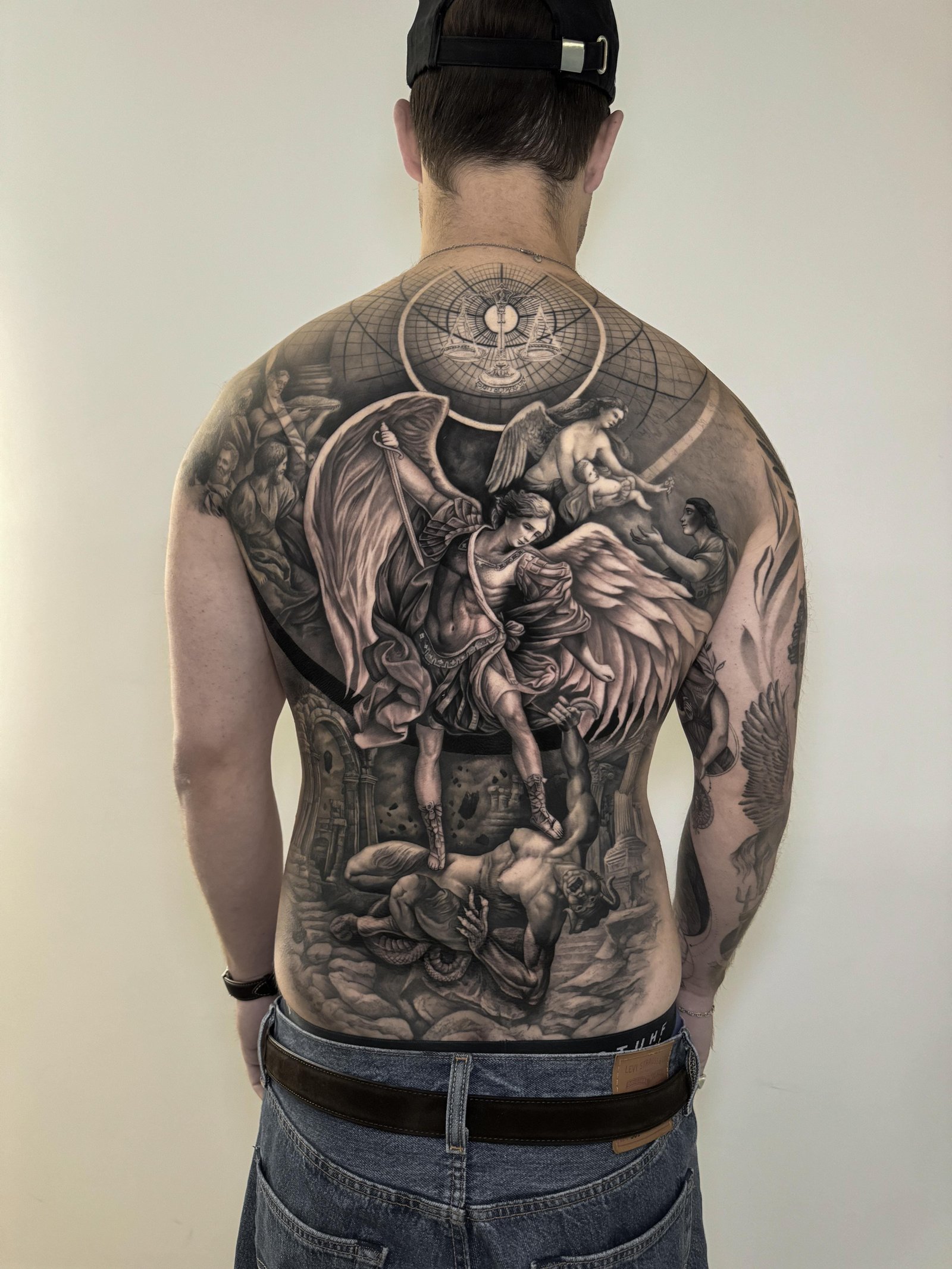 ¿Cómo influye el tamaño del tatuaje en su eliminación con láser?